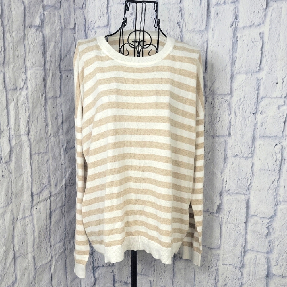 J. Crew Tan and Cream Crew‎ Neck Sweater